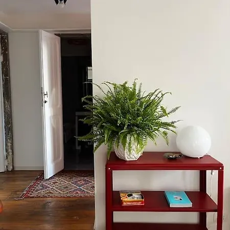 The Blue Door Apartman *