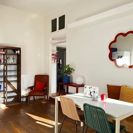 Apartment The Blue Door Rom