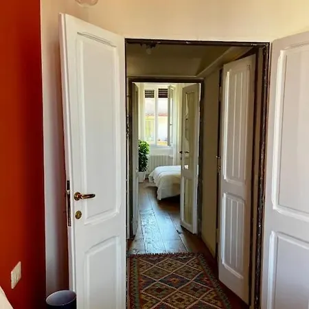 Apartment The Blue Door *